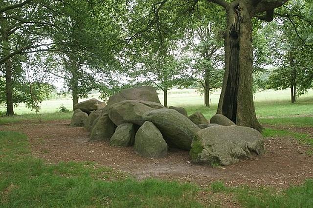 de hunebedden in Drenthe