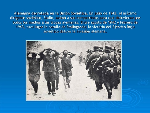 Las armadas británica y estadounidense frenan el avance naval japonés en el centro del Pacífico en Midway.