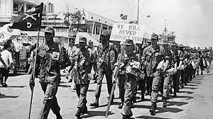 The last of the US troops leave Vietnam