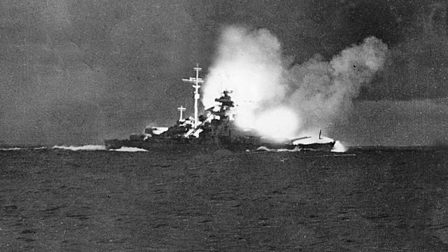 Los britànicos hunden el Bismarck