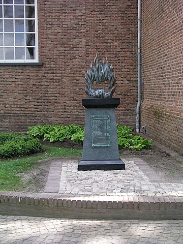 WO2 herdenkingsmunument Den Ham