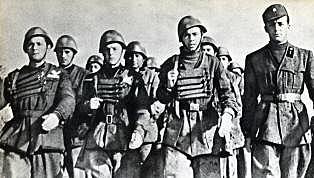 Mussolini proclama la Repùblica de Salò