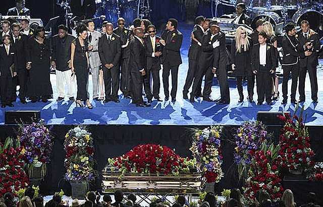 jackson dies of a cardiac arrest with only 50 years of age.