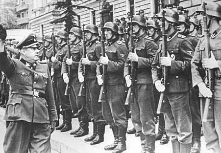 Se unió al equipo del Brigadeführer Odilo Globocnik.