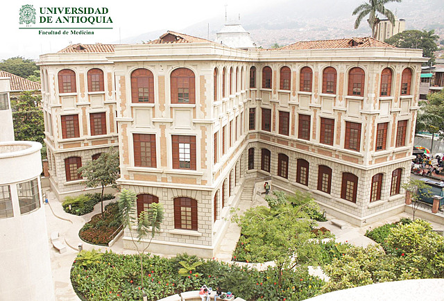 Universidad de Antioquia y su primer biblioteca
