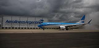 AUTOMÓVILES Y AEROPLANOS