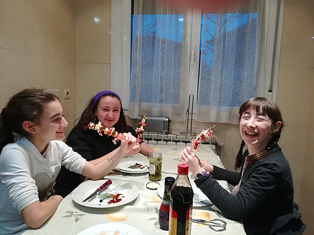 June, Noak eta nik pintxo lehiaketa irabazi aurretik