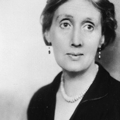 VIRIGINIA WOOLF: ENTRE ACTOS
