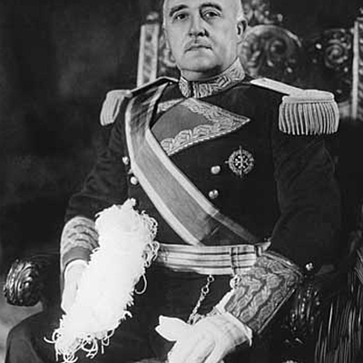 Timeline: Grupo 10 (1939-1982)