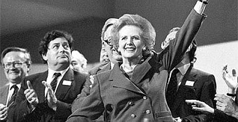 Se forma como abogada.