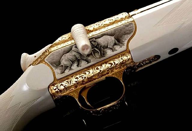 Contrabando de marfil y oro