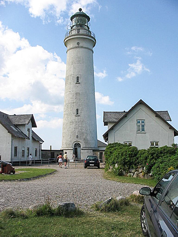 ¿Quien construyo el primer faro español?