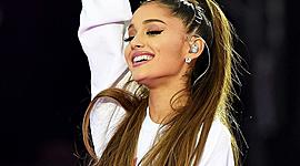 Timeline: ARIANA GRANDE EXITOS