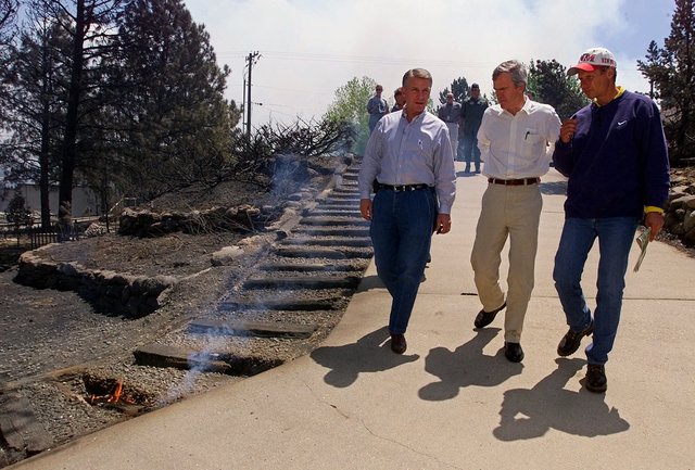 Voted no on making oil-producing and exporting cartels illegal