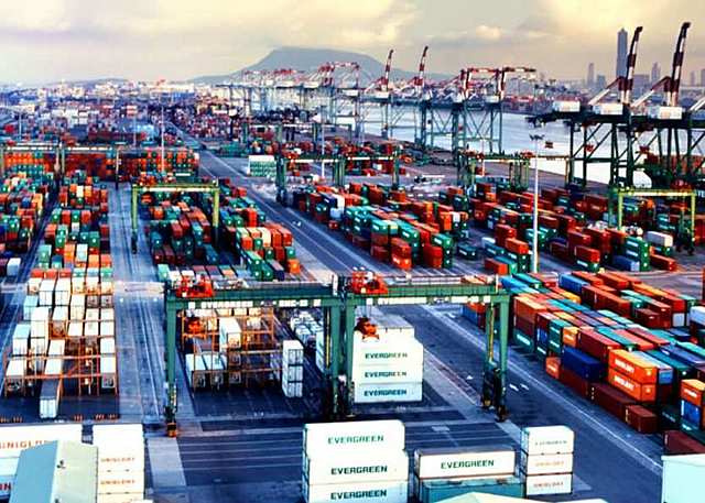 Tanto así que 18 años más tarde (2003) el cambio de la definición era poco, contrastando con el avance y el surgimiento de prácticas afines al propósito logístico,