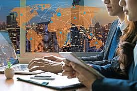 en el año 2010 es necesario  que una empresa tenga y maneje la logística