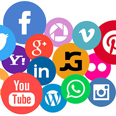 Timeline: Redes Sociales