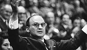 Promulgación de acuerdos presidenciales.