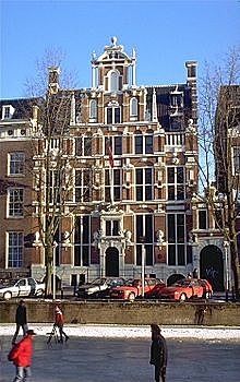 Huis met de hoofden door Hendrick de Keyser