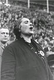 Dolores Ibárruri.
