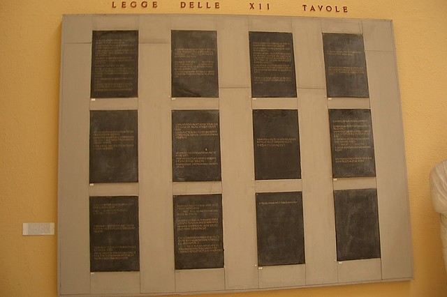 Leggi delle XII tavole