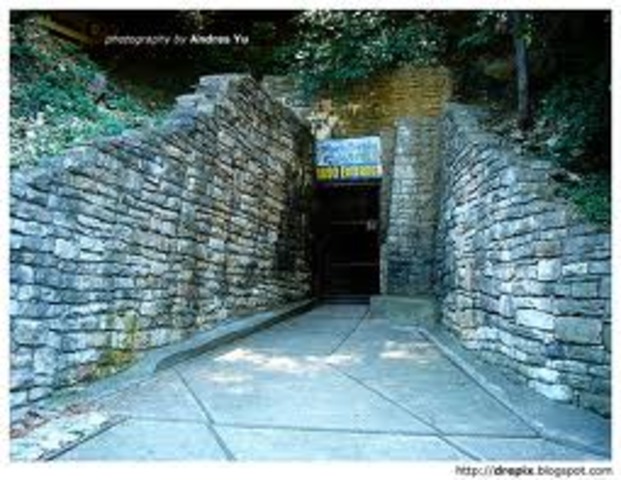 Went to the Mark Twain Caves in Hannibal,Missouri