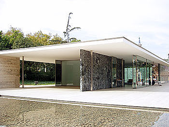 Duitse Paviljoen door architect Mies van der Rohe