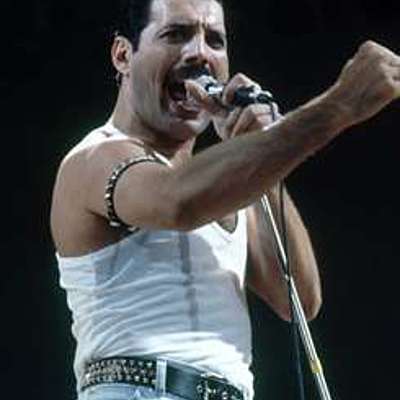 Timeline: La Historia de Freddie Mercury