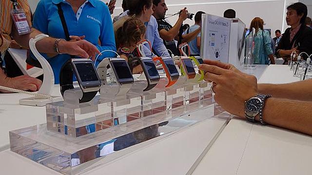 PRIMER SMARTWATCH POR APPLE