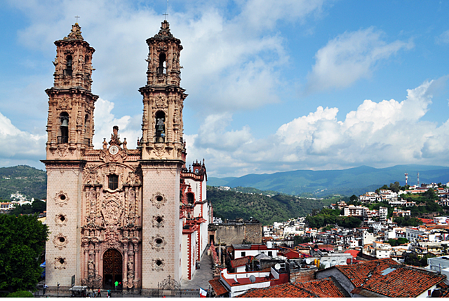 EL CHURRIGUERESCO DESARROLLO