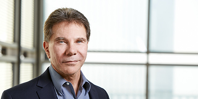 Robert Cialdini ( 1945 - act)