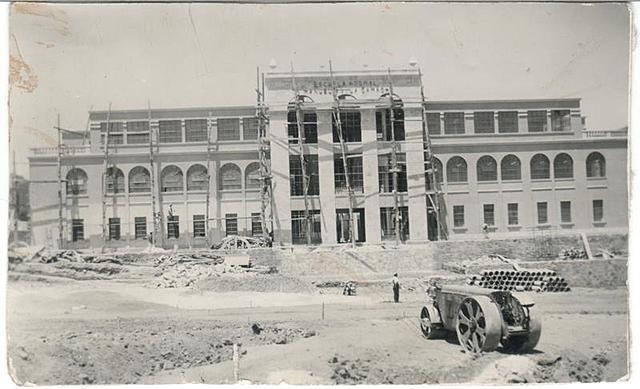 Creación de las primeras escuelas