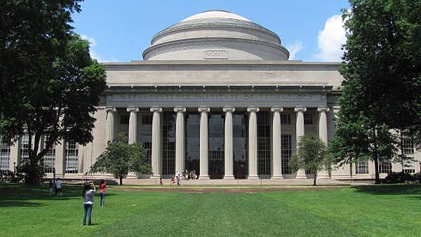 Universidades, nasa y el mit