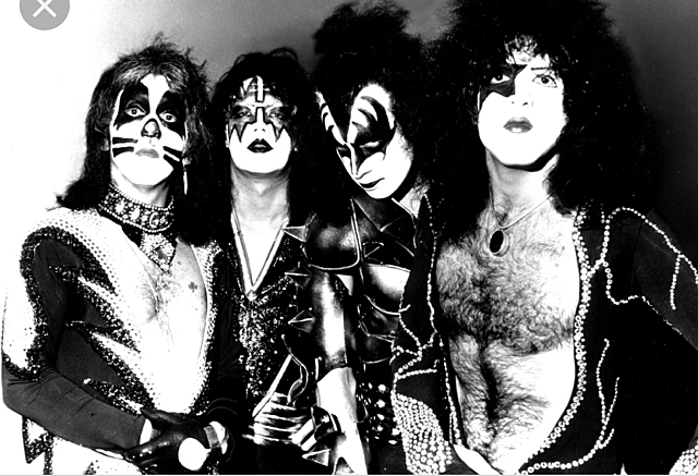 Kiss