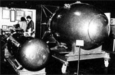 Dropping the first atomic Bomb