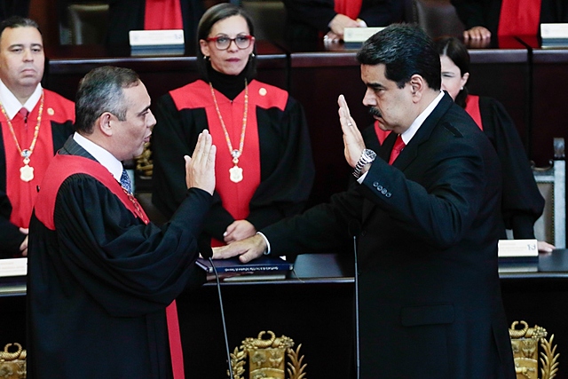 Maduro battles the supreme court