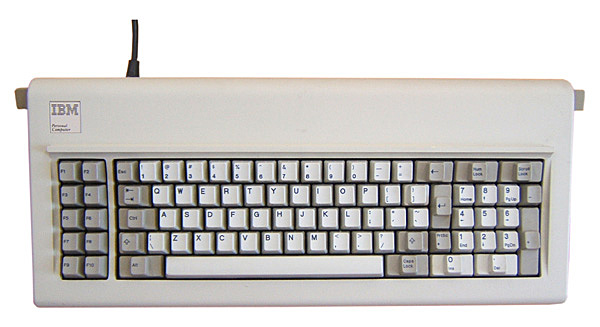 IBM creó el IBM PC and XT keyboards
