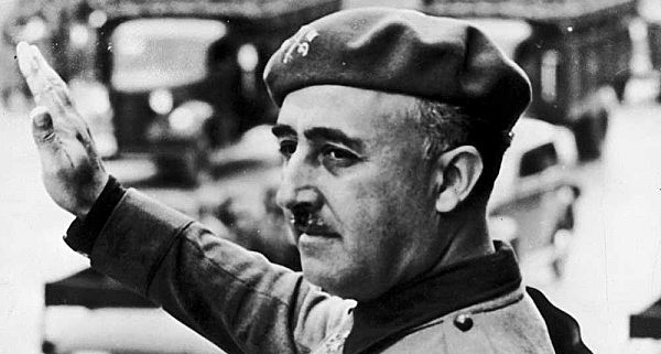 Franco impuso en España un sistema político dictatorial