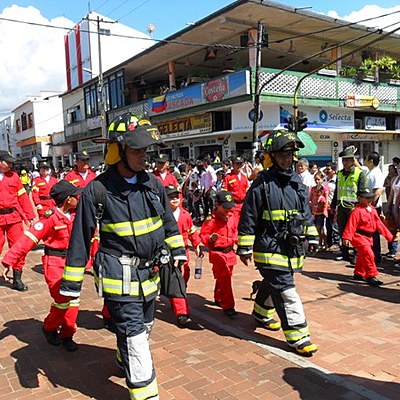 Timeline: Labor de rescate de Bomberos en el eje cafetero.