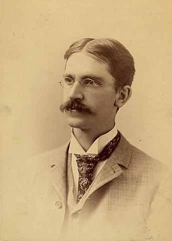 JOHN DEWEY (1859-1952)