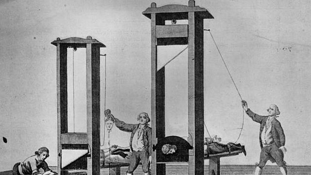 Prohibición de actividad política de la mujer.