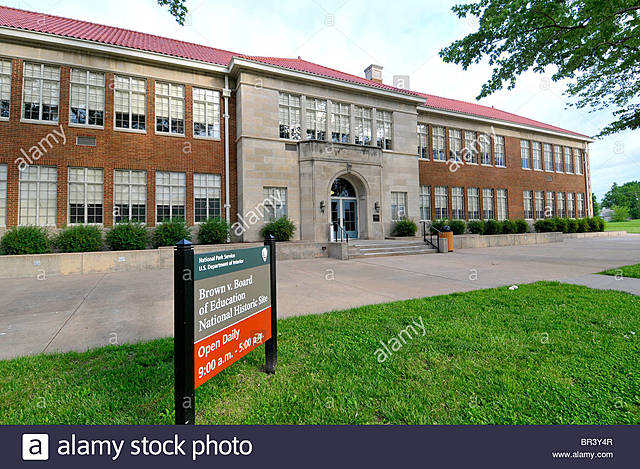 George Kelly  Superó el bachiller de Física y Matemáticas