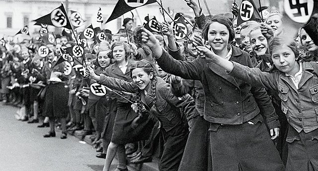 ⇩ Segunda Guerra Mundial