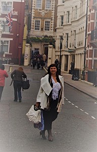 Київ: Київський національний лінгвістичний університет. Круглий стіл "Особливості перекладу сонетів В.Шекспіра" модератор ст.викладач Ніколаєнко С.В.