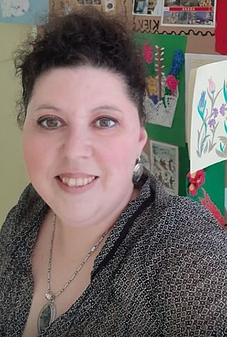 Київ: Навчально-виховний комплекс "Святошинська гімназія". Конкурс логотипів . Модератор: вчитель-методист, керівник Арт-клубу Височинська Н.