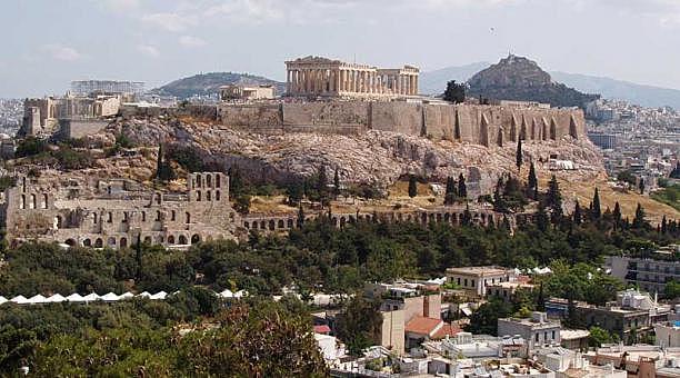 Surge el comercio de libros en la ciudad de Atenas.