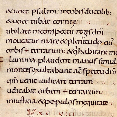 Aparece la escritura carolingia.