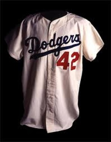 Baseball Honors Jackie Robinson by retiring #42 for all teams