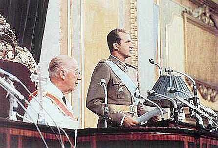 Franco designó sucesor «a título de rey» al príncipe Juan Carlos, hijo de don Juan de Borbón