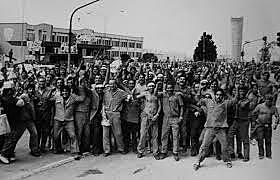 LOS  DERROTISTAS SON DEPORTADOS A EL CAMPO DE CONCENTRACIÓN